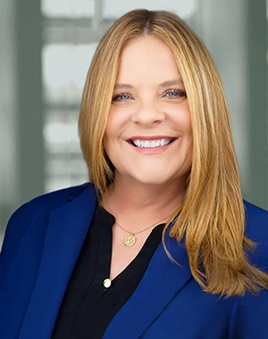 Lisa-Perry Richardson headshot